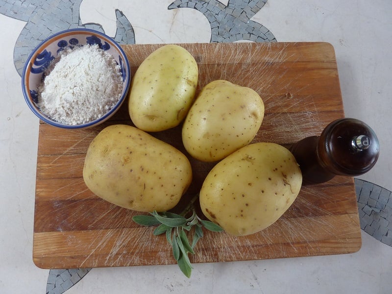 Ingredients for homemade gnocchi