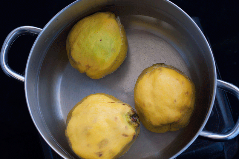 boil the quince for 30 minutes