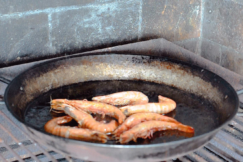 shrimps fried before cooking the rice