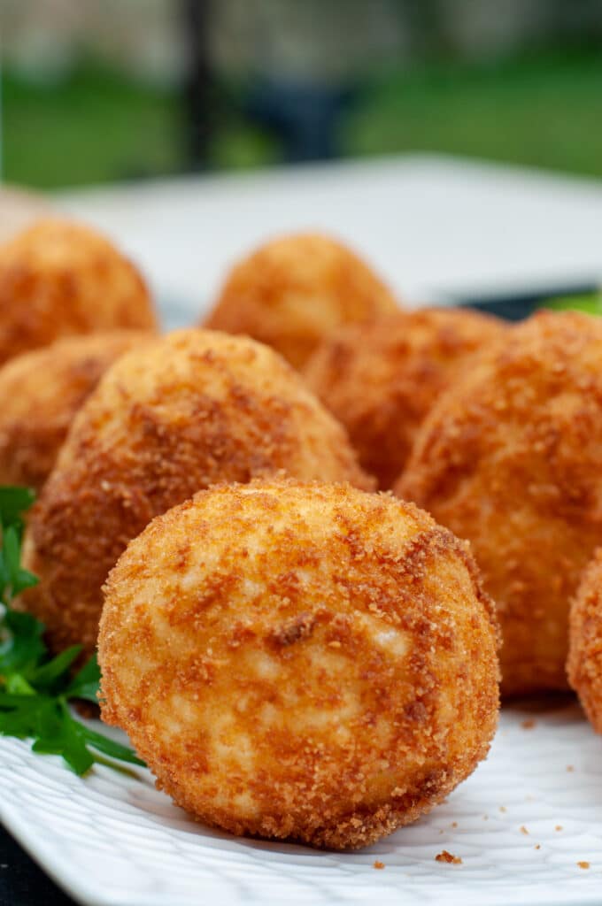 Arancini served on a tray