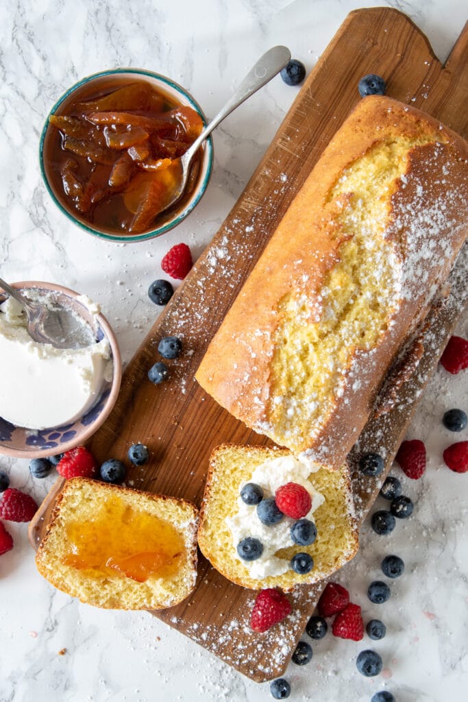 healthy ricotta cake served with berries or jam