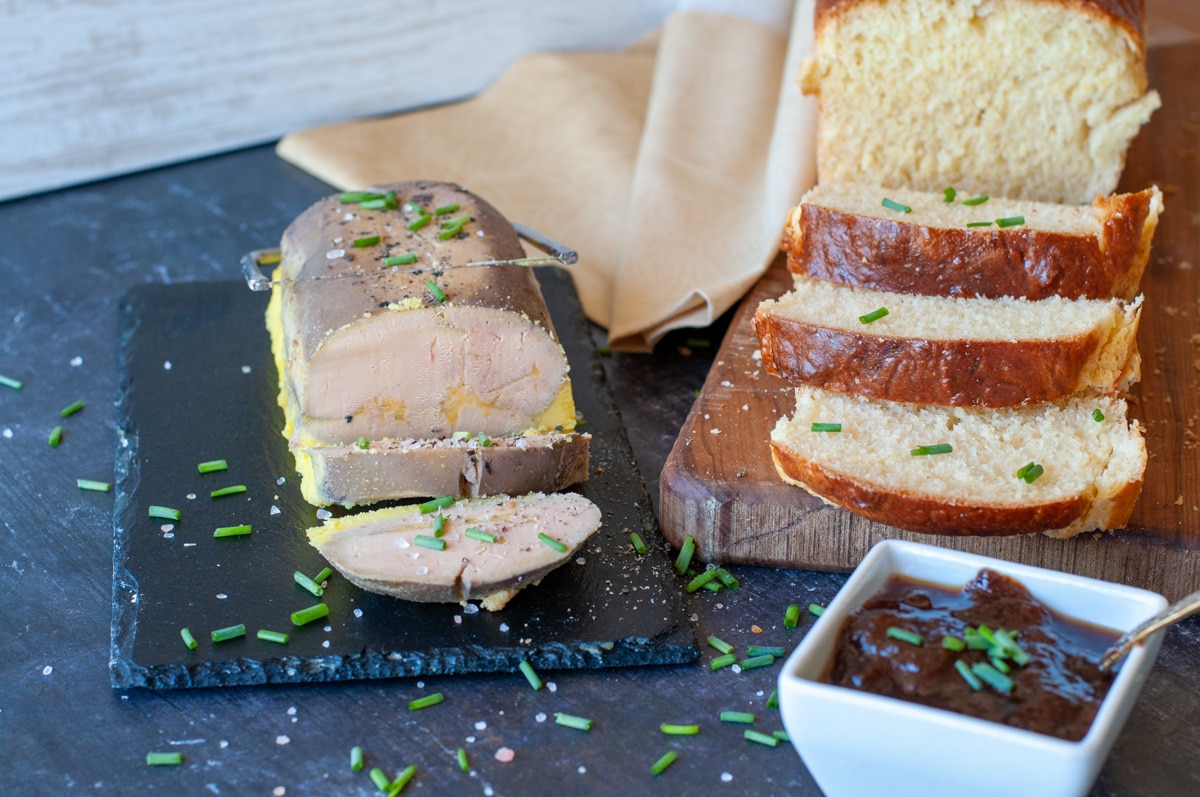 foie gras served with brioche and relish