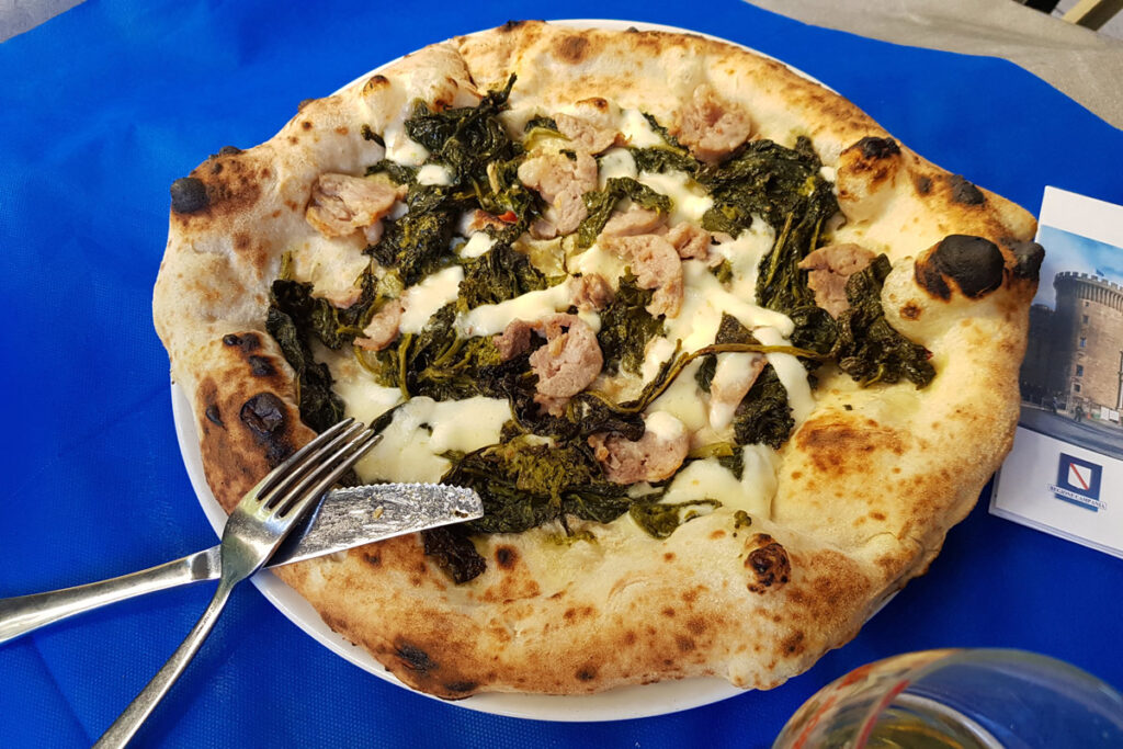 pizza with sausage and broccoli rabe
