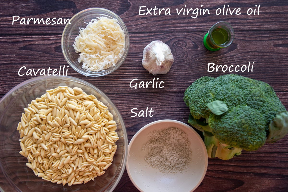 Ingredients for cavatelli and broccoli