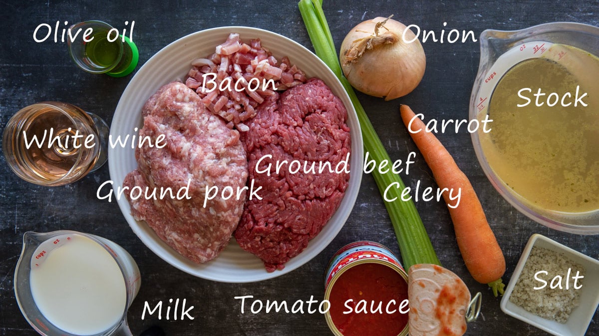 ingredients to make the bolognese sauce