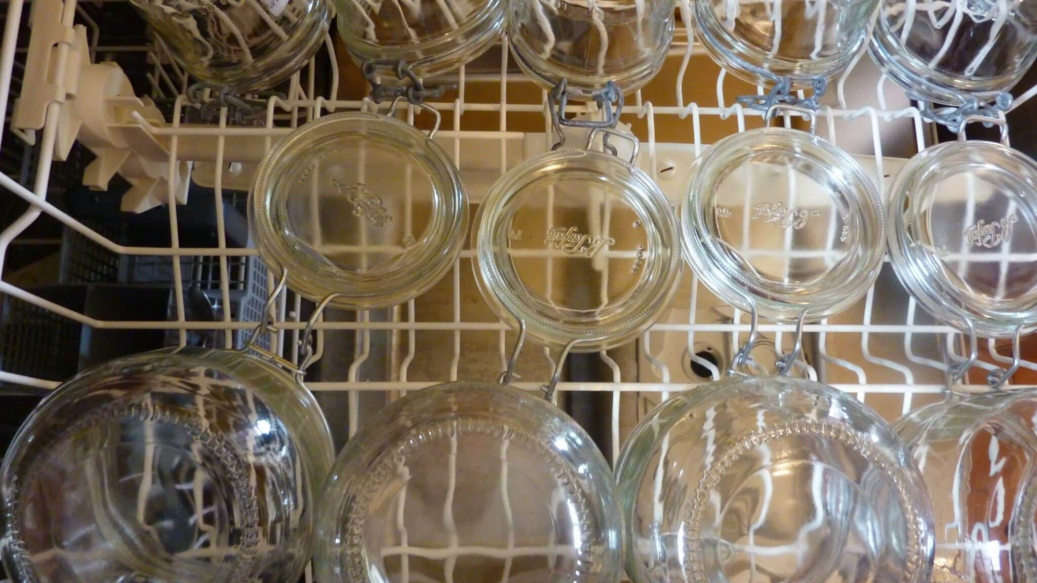sterilizing jars in the dishwasher
