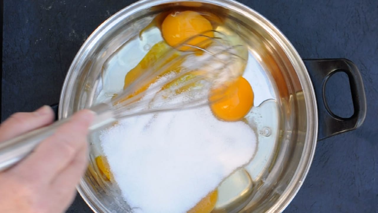 Whisk eggs and sugar