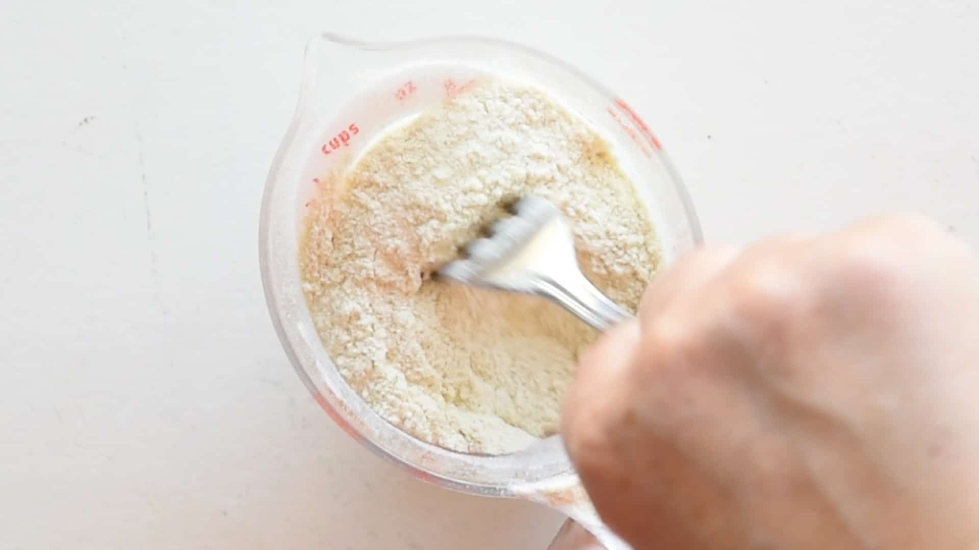 Mix the yeast with the remaining flour