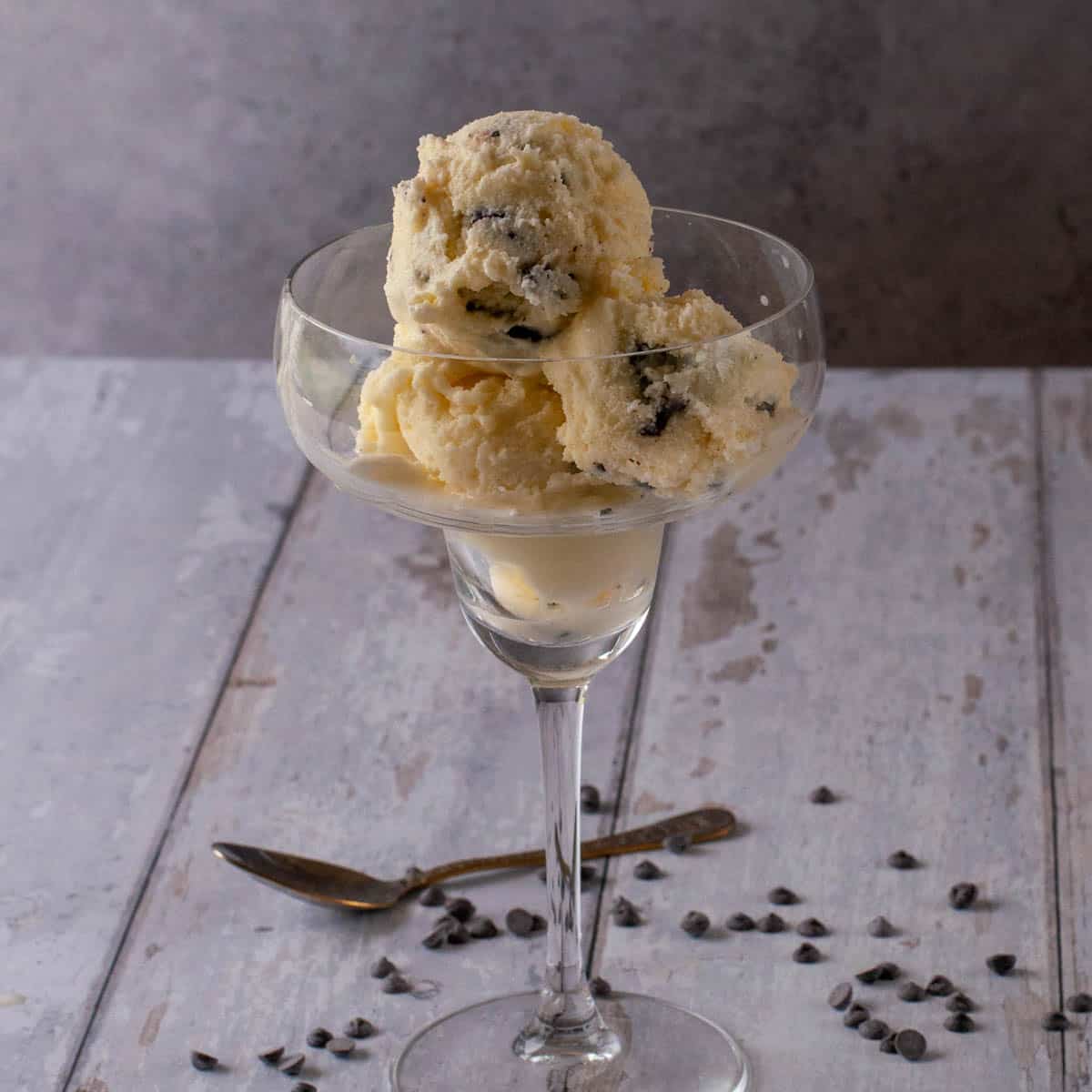 Traditional Stracciatella Gelato Recipe With Milk Cream