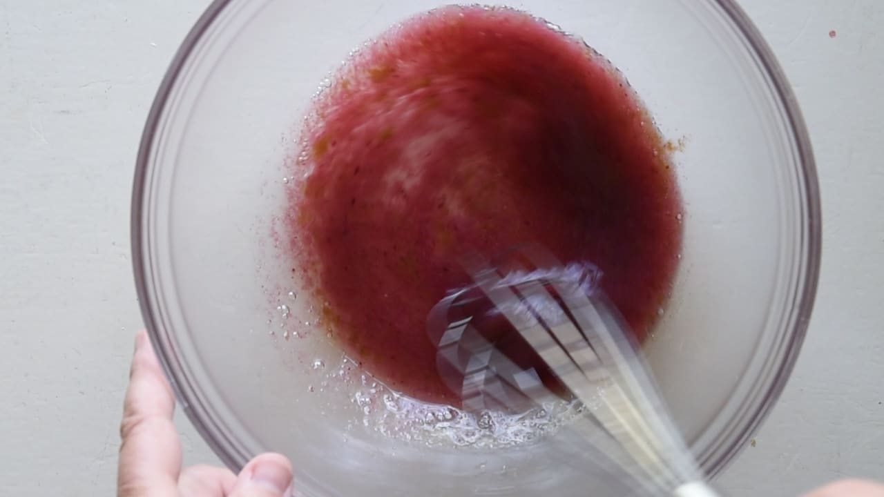 mix the blueberry puree with water and sugar