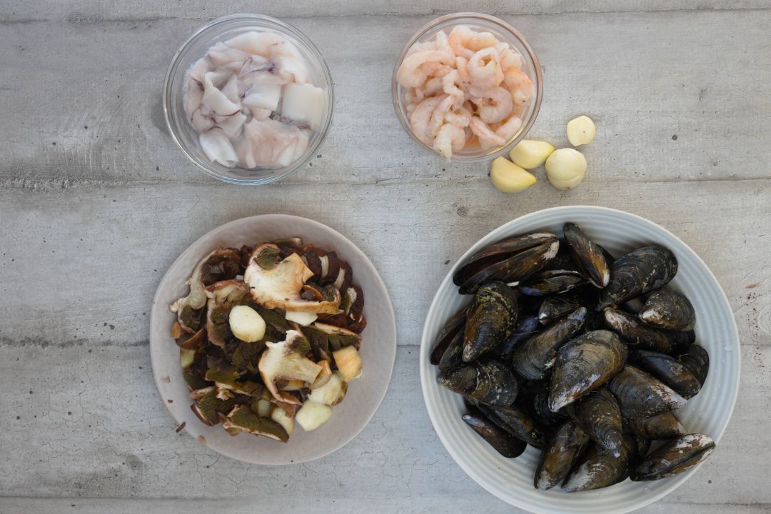 Clean and chop the mushrooms