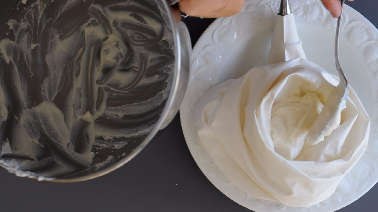 Place the filling into a piping bag