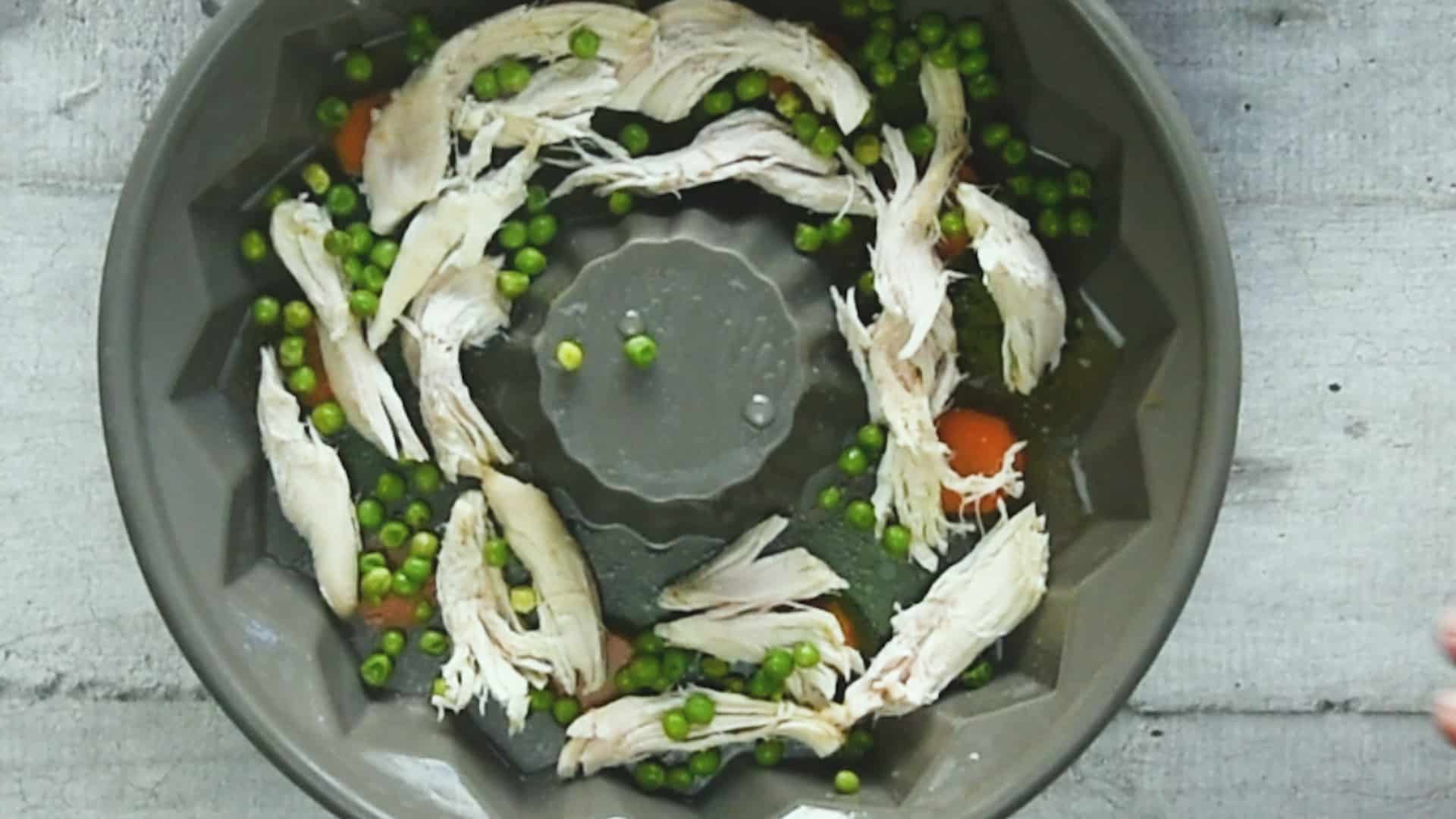 add the chicken pieces mixed with the peas