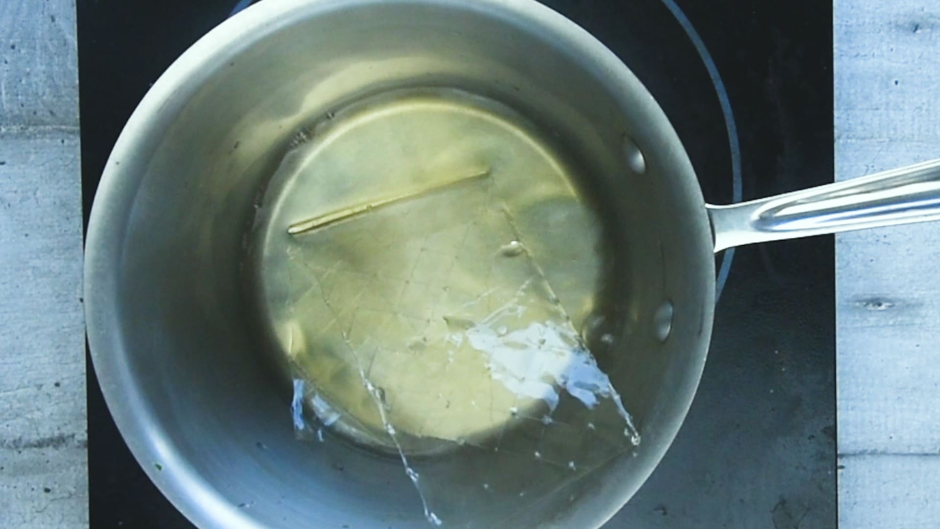 Dissolve the gelatine sheets