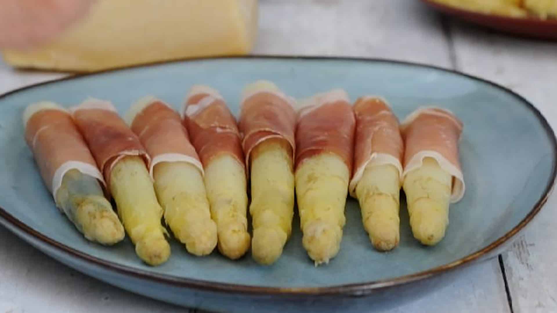 wrap the asparagus in prosciutto