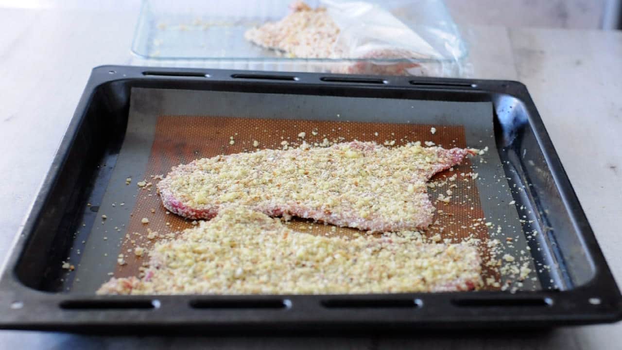 Lay on a baking tray