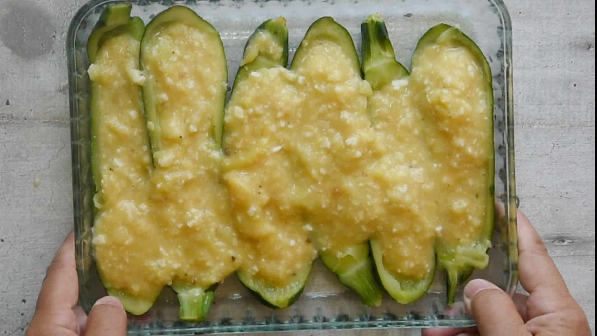 Arrange the zucchini
