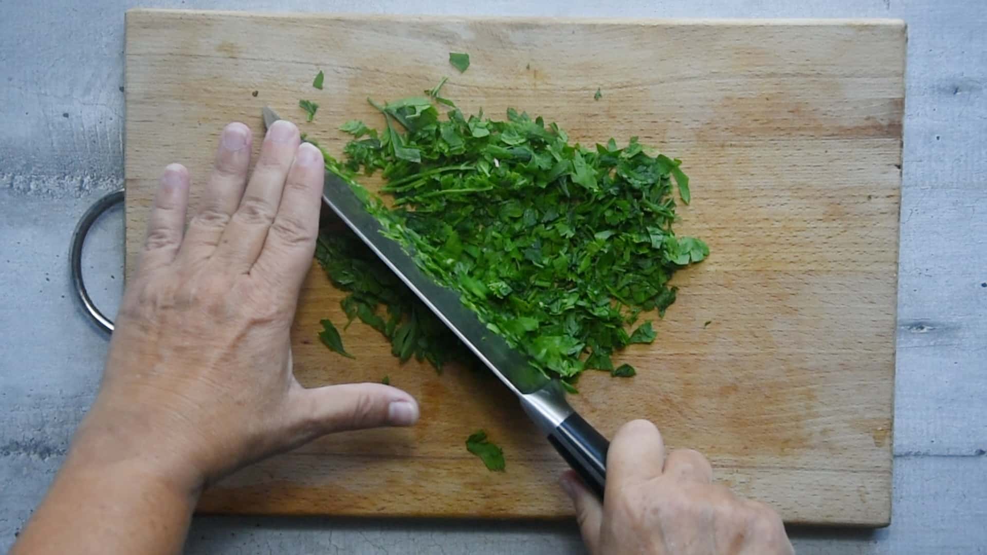 Chop the parsley